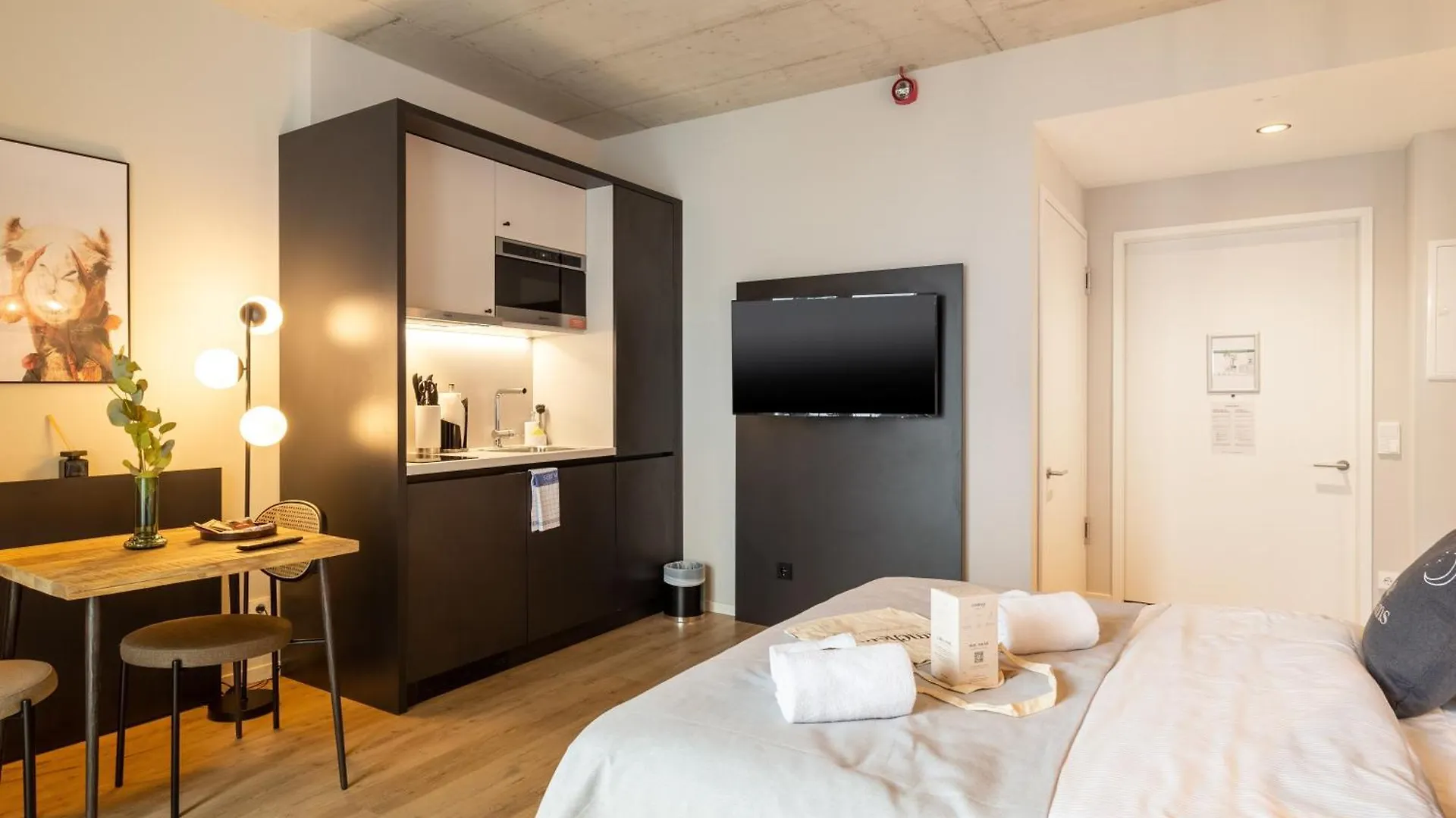 Aparthotel Limehome Duesseldorf Stresemannstrasse - Digital Access