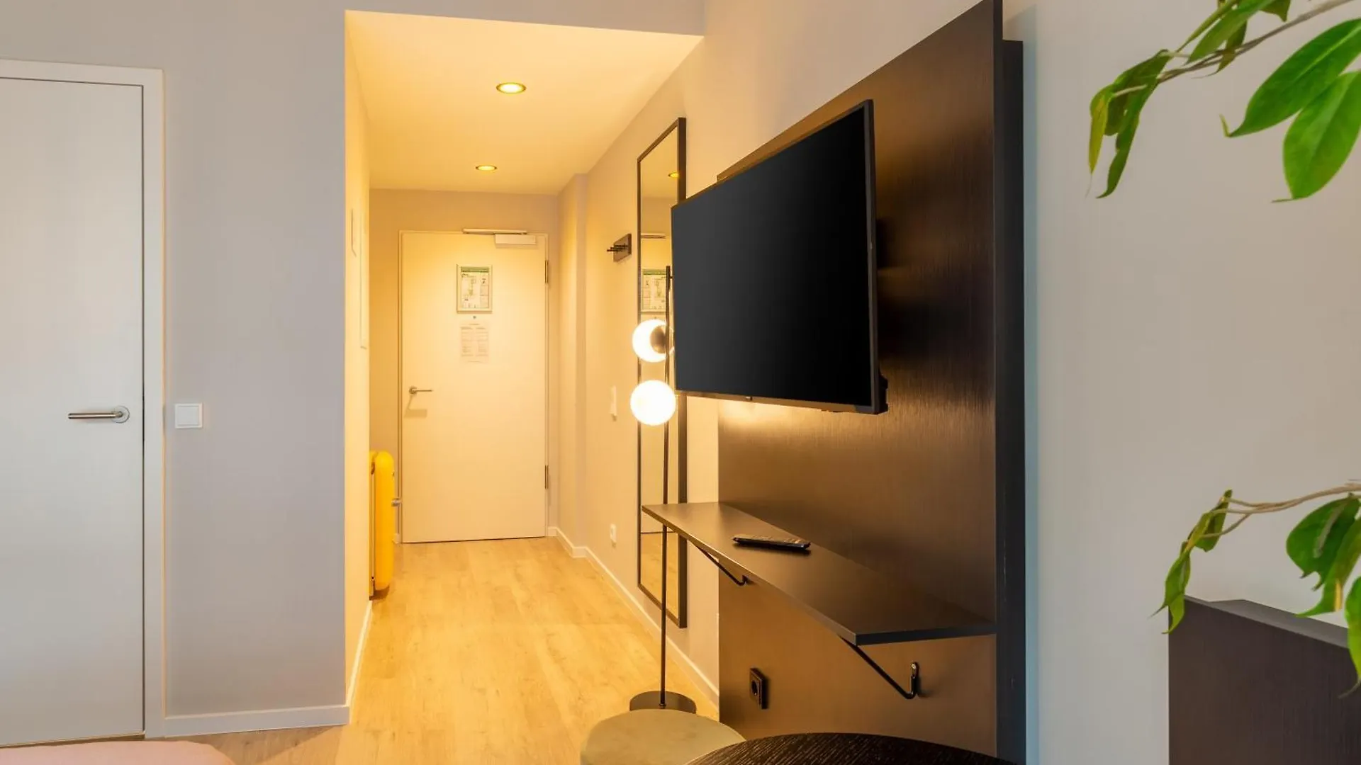 Aparthotel Limehome Duesseldorf Stresemannstrasse - Digital Access