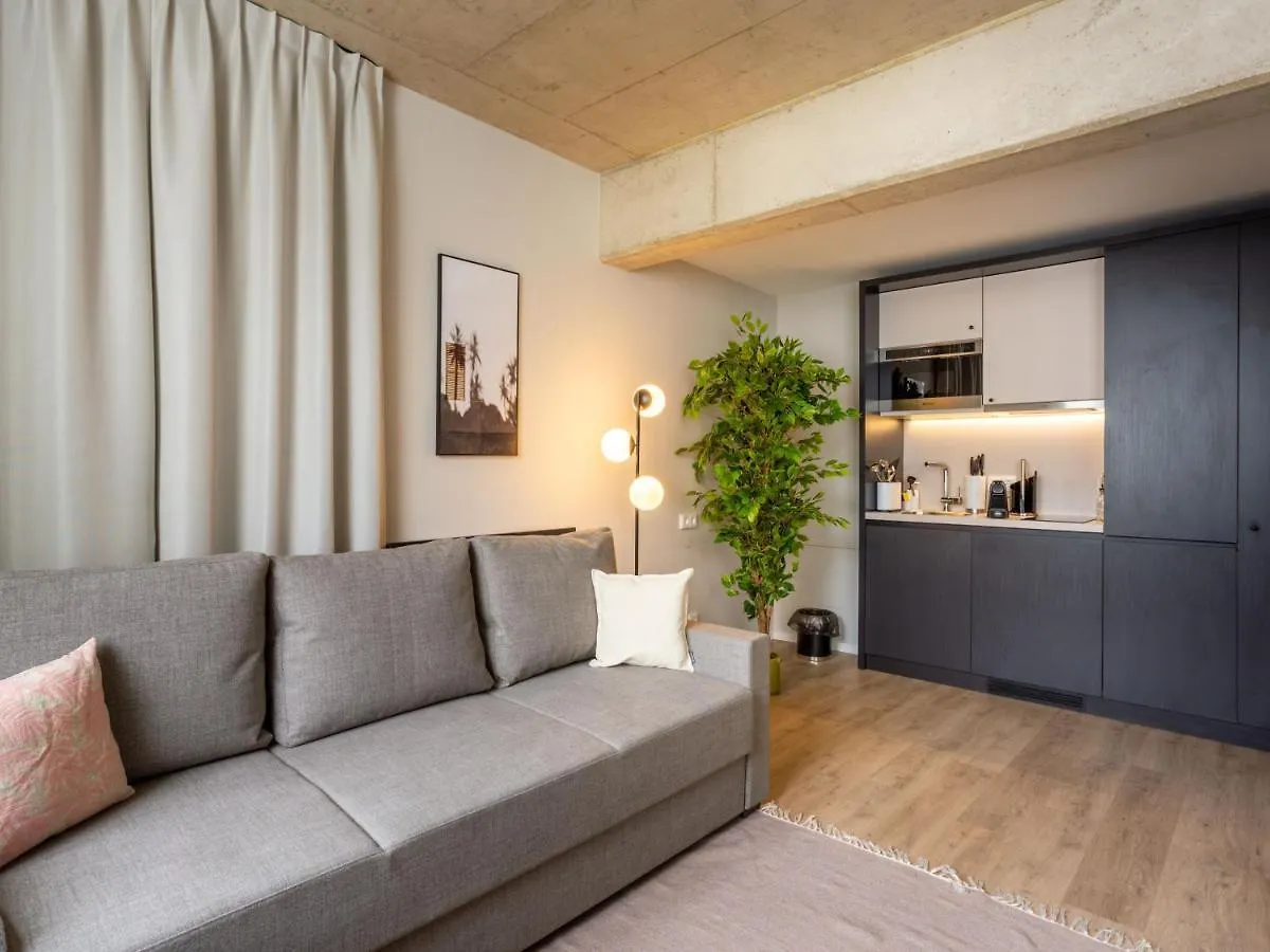 Lägenhetshotell Limehome Duesseldorf Stresemannstrasse - Digital Access