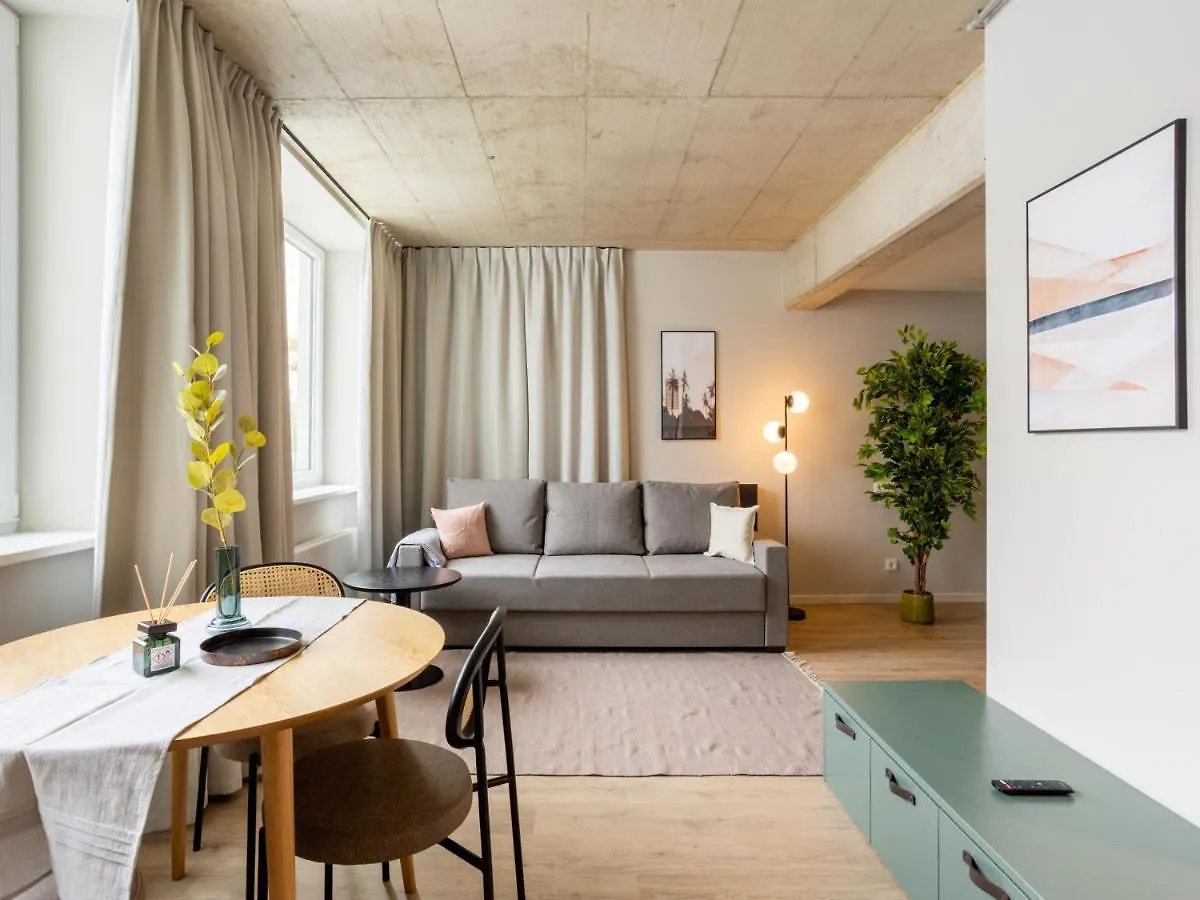 Limehome Duesseldorf Stresemannstrasse - Digital Access 3*, Dusseldorf