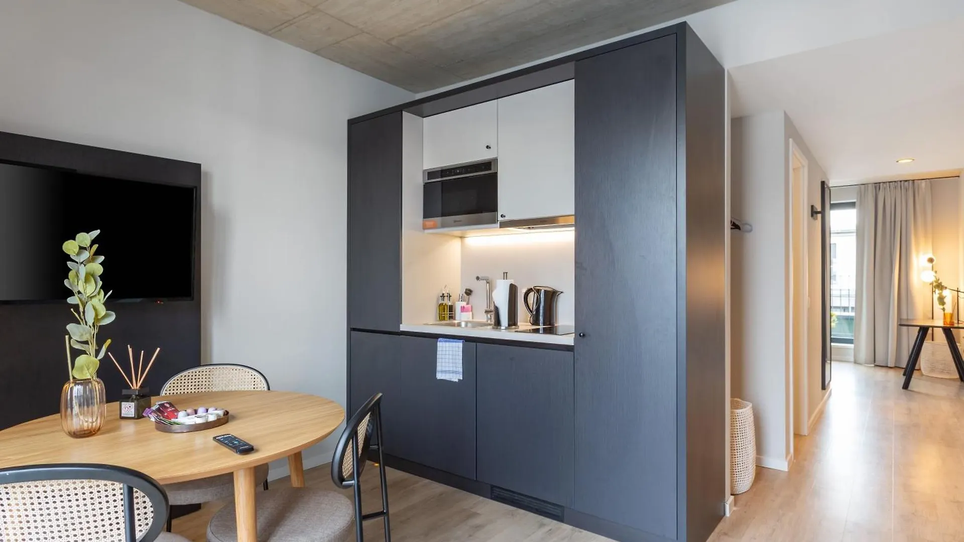 Limehome Duesseldorf Stresemannstrasse - Digital Access 3*, Dusseldorf
